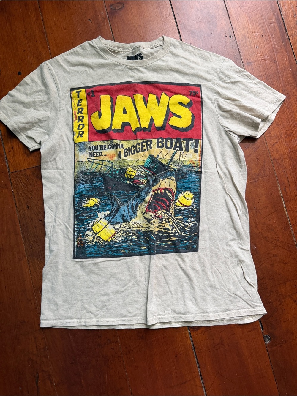 Jaws Graphic Tee - Yellow & Red Movie Poster Print
